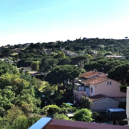 Golf Saint Tropez شقة